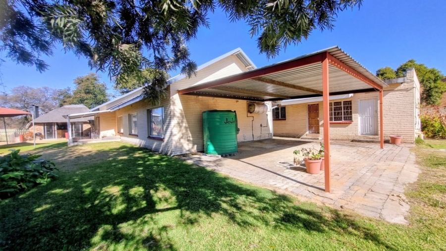 3 Bedroom Property for Sale in Oranjeville Free State